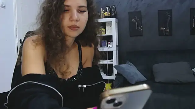 bigbuttjeny online show from September 21, 10:55 pm