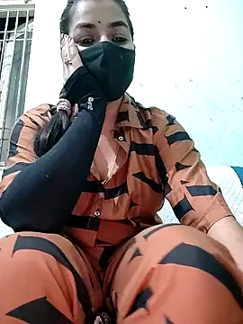 Snapshot of the_saavi chatting on February 28, 7:48 pm the saavi online show from February 28, 7:48 pm