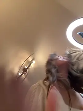 SophiiaStarr online show from January 6, 8:23 pm