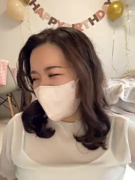 NATSUMI00 online show from October 8, 5:05 am