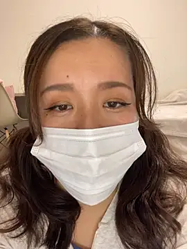 NATSUMI00 online show from October 16, 5:30 am