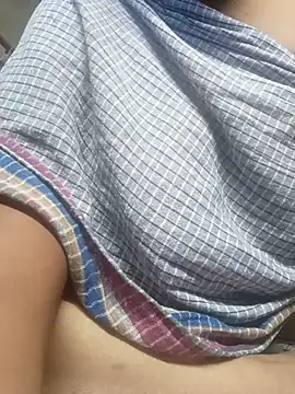 Snapshot of riyaroy134_ chatting on September 19, 8:38 am riyaroy134 online show from September 19, 8:38 am