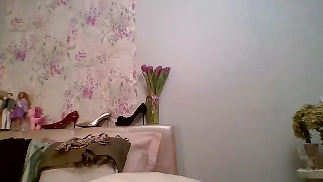 Tiluu1 online show from March 1, 7:27 pm