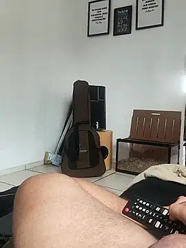 ErickFelipe25 online show from January 8, 6:32 pm