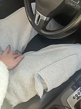 MiriandZacki online show from December 19, 10:44 am