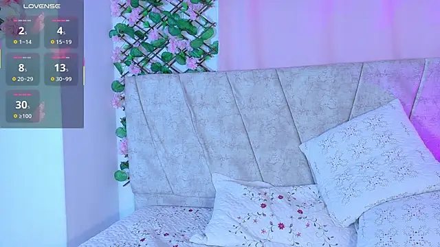 LaraGiil online show from October 28, 12:41 pm