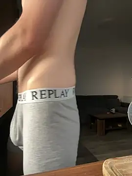 Snapshot of horny_boy_q chatting on July 1, 6:40 pm horny boy q online show from July 1, 6:40 pm