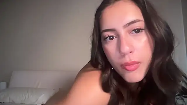 Snapshot of sieeena chatting on February 8, 9:18 pm sieeena online show from February 8, 9:18 pm