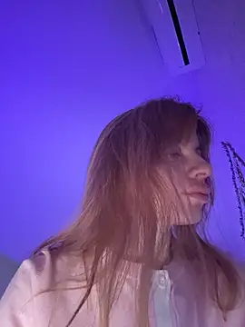 mari  papi online show from December 18, 4:57 pm