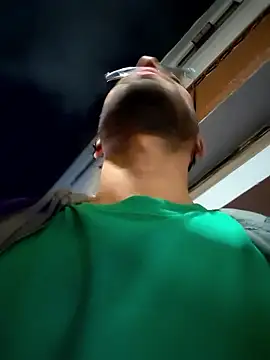 Snapshot of DanteWinter chatting on January 17, 2:27 am DanteWinter online show from January 17, 2:27 am