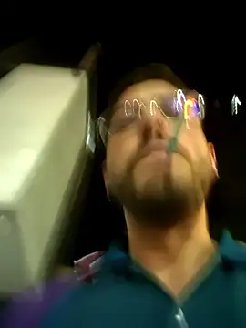 Snapshot of DanteWinter chatting on January 18, 12:47 am DanteWinter online show from January 18, 12:47 am