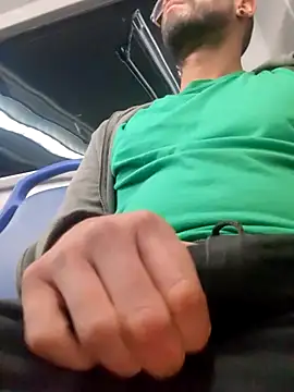 Snapshot of DanteWinter chatting on February 24, 2:31 am DanteWinter online show from February 24, 2:31 am