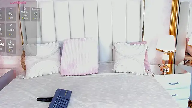 MadissonBonny  online show from November 13, 8:52 pm