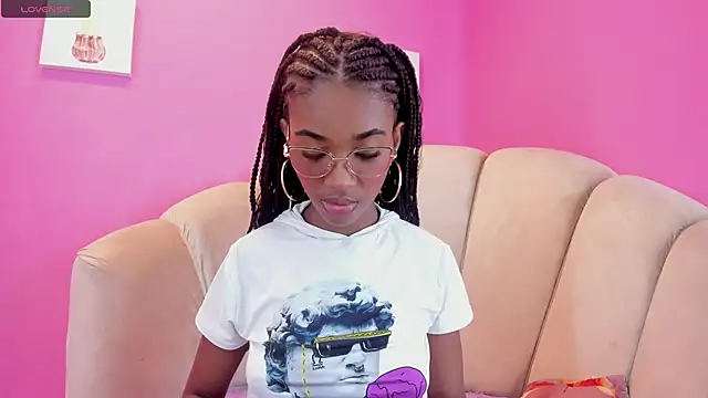 MarianRosse online show from September 28, 8:25 pm