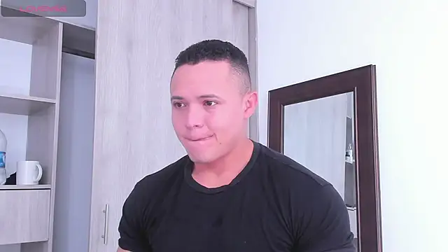 KingLevi01 online show from September 29, 2:11 pm