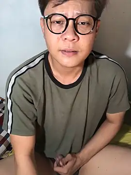 datnguyenvn online show from April 16, 5:58 pm