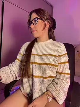 Charlottediolet online show from November 17, 11:38 am