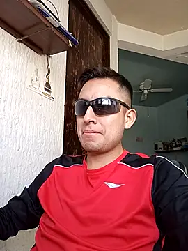 aczinovelez342 online show from October 25, 9:09 pm