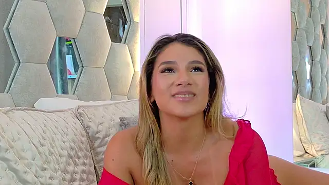 NicoleArmani online show from February 15, 8:49 pm