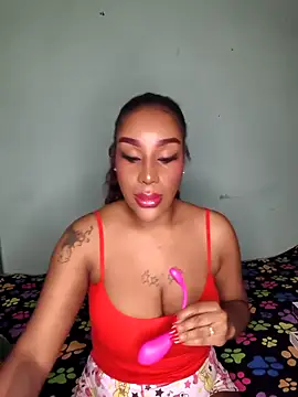 Queen Amara online show from September 21, 2:35 am