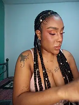 Queen Amara online show from April 11, 3:44 am