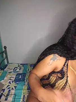 Queen Amara online show from May 21, 3:57 am