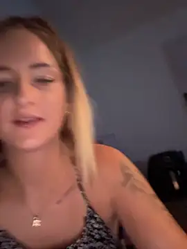Snapshot of Lyra_XX chatting on July 3, 10:38 pm Lyra XX online show from July 3, 10:38 pm