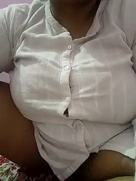 bitch-horny online show from September 24, 3:04 pm