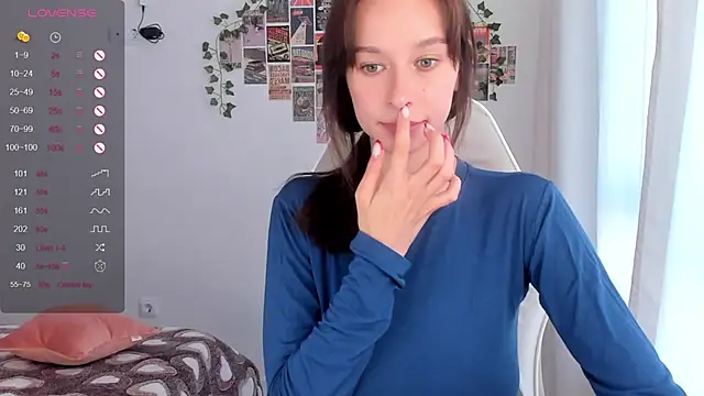 Snapshot of _Alissaa chatting on October 1, 2:12 pm Alissaa online show from October 1, 2:12 pm