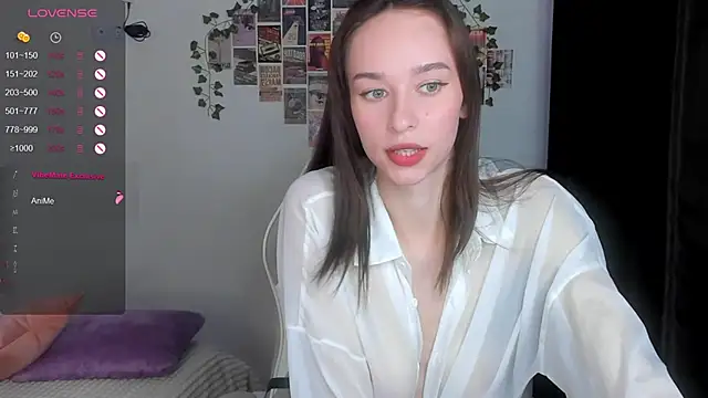 Snapshot of _Alissaa chatting on November 17, 12:00 pm Alissaa online show from November 17, 12:00 pm