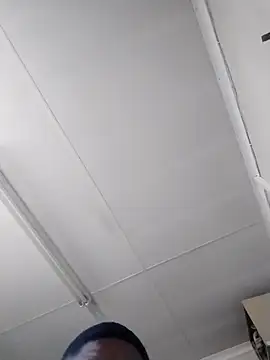 Snapshot of TopssyKreet chatting on November 6, 12:06 pm TopssyKreet online show from November 6, 12:06 pm