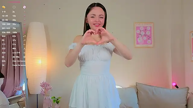 OliviaKis  online show from September 26, 7:23 am