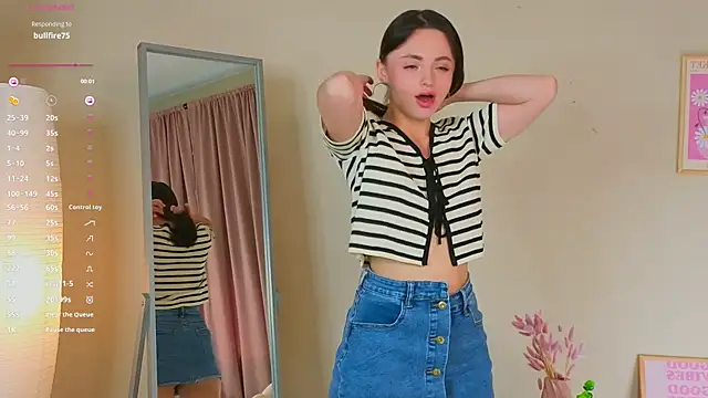 OliviaKis  online show from October 12, 8:02 am