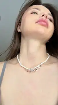 OliviaKis  online show from May 6, 8:08 am