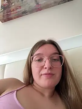 Bellatrisssaa online show from March 13, 10:33 am