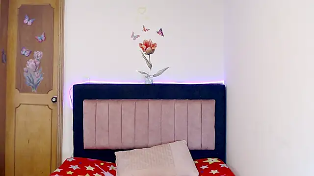 Valeryxs online show from February 19, 8:27 pm