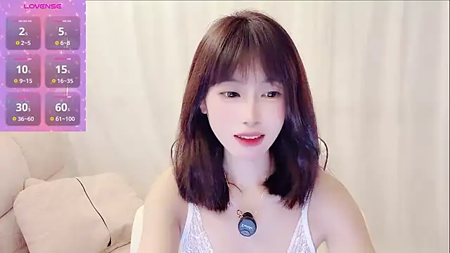 Snapshot of yuanbao_a chatting on February 12, 12:00 pm yuanbao a online show from February 12, 12:00 pm