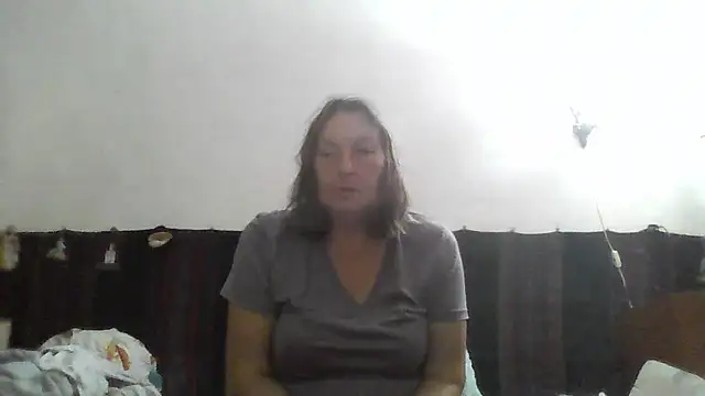 Snapshot of AnnaLive570 chatting on July 6, 3:25 am AnnaLive570 online show from July 6, 3:25 am