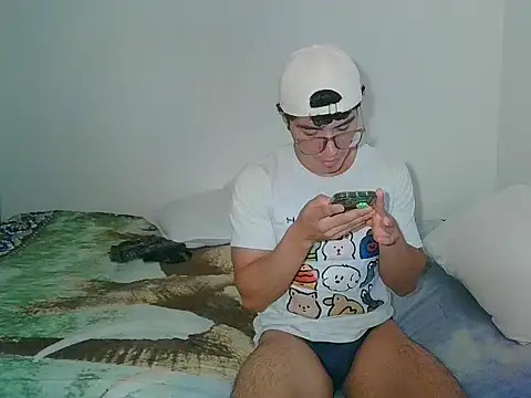 0anonimo bottom1 online show from April 18, 5:11 am