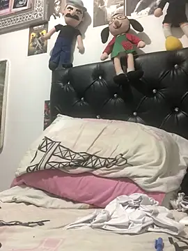 elpeluchenegroxxx3 online show from March 13, 12:39 am