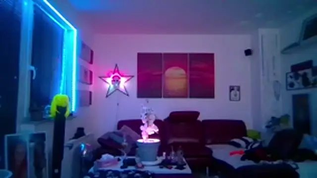 hellgirl1980 online show from January 9, 2:03 am