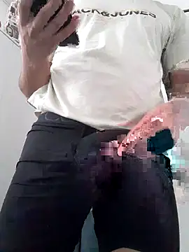 Andr3s69xxx online show from April 30, 9:48 am
