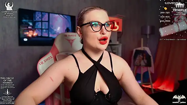 Wounded Goddess  online show from December 2, 3:18 pm