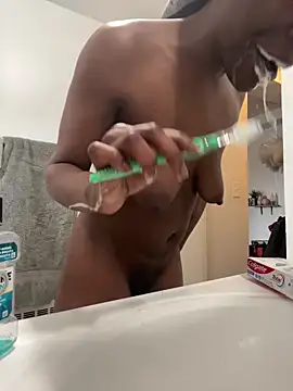 Snapshot of littyleesh1 chatting on March 8, 3:49 pm littyleesh1 online show from March 8, 3:49 pm