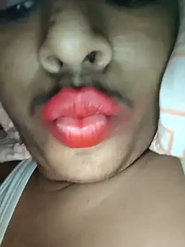 Snapshot of aryanloveanal chatting on September 10, 10:43 pm aryanloveanal online show from September 10, 10:43 pm