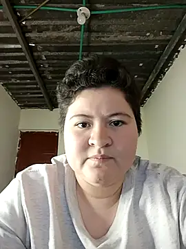 Snapshot of Noha_Whiitee chatting on December 19, 9:33 pm Noha Whiitee online show from December 19, 9:33 pm