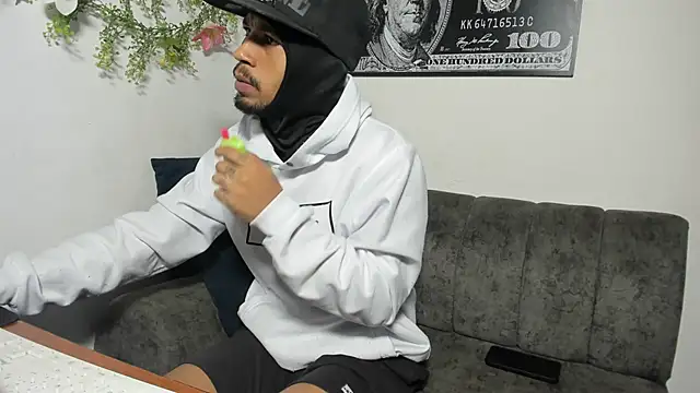 carl jhonson821 online show from November 5, 10:15 am