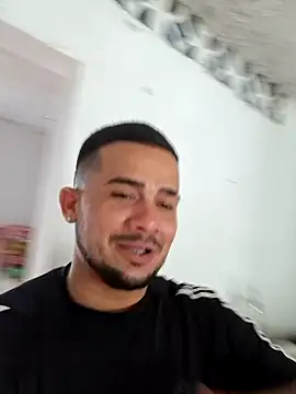 Snapshot of yeffito1 chatting on September 11, 8:42 pm yeffito1 online show from September 11, 8:42 pm