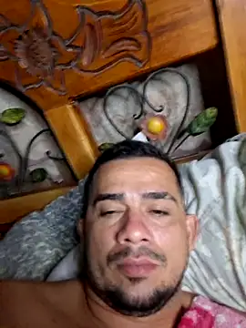 Snapshot of yeffito1 chatting on September 20, 4:02 am yeffito1 online show from September 20, 4:02 am