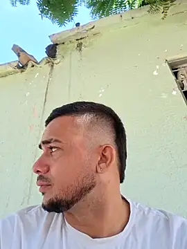 Snapshot of yeffito1 chatting on September 23, 1:58 pm yeffito1 online show from September 23, 1:58 pm